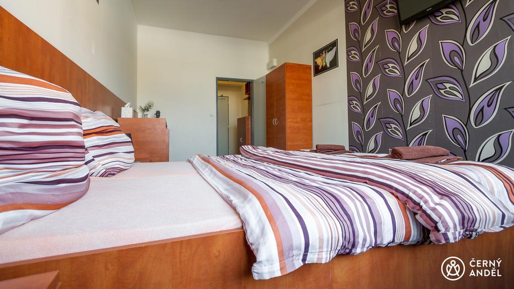 Hotel Cerny Andel à Most Extérieur photo